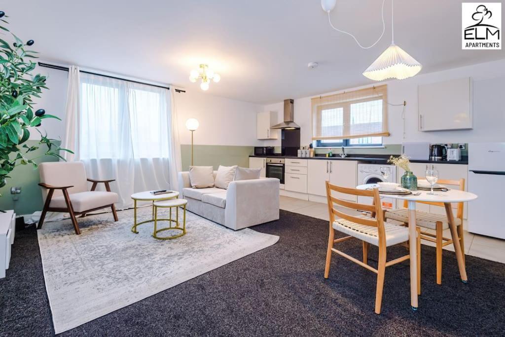 מנצ'סטר Cozy 1 Bedroom Apartment, Prime Location , Free Parking מראה חיצוני תמונה